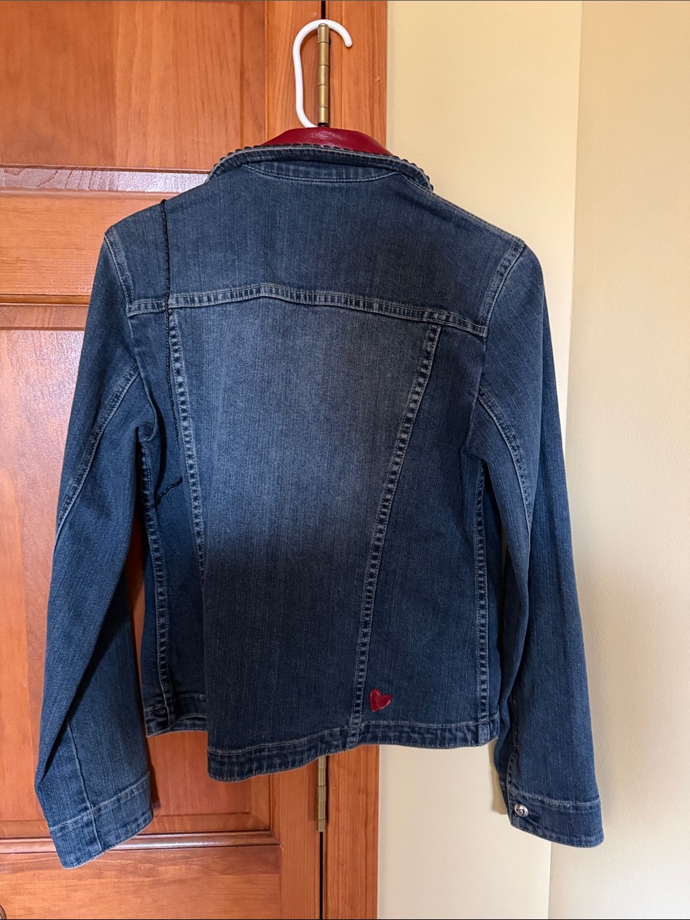 Medium Brighton Vintage Women's Denim Jacket, Genuine Leather Accents, Hearts - Picture 10 of 10